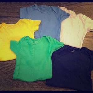 Carter’s onesie bundle (5), 24M